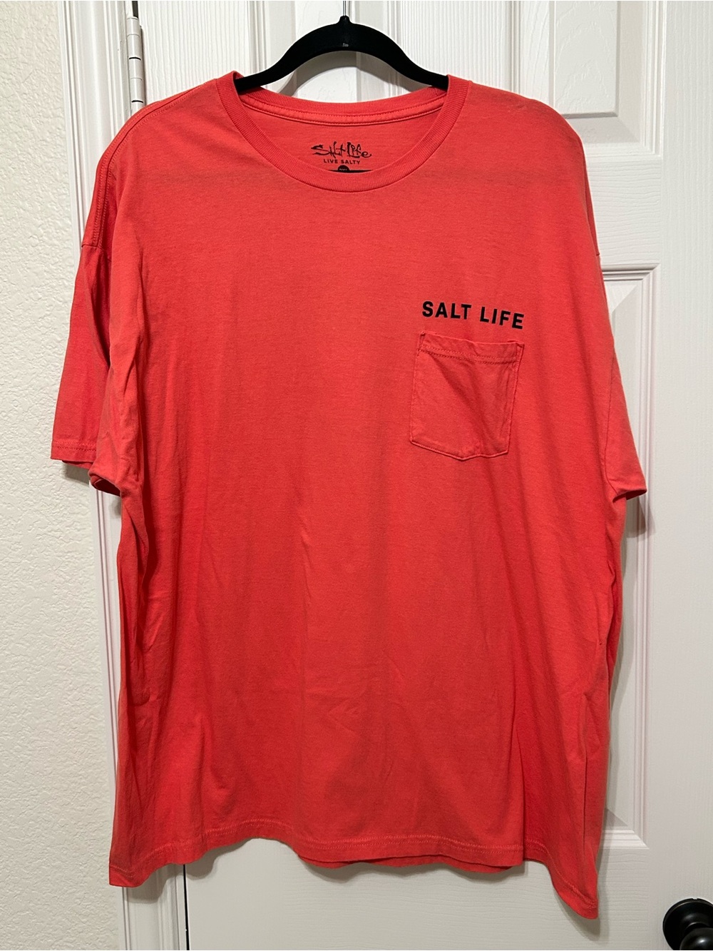 Salt Life Coral Marlin Logo Short-Sleeve Pocket Tee Fishing Casual Boat